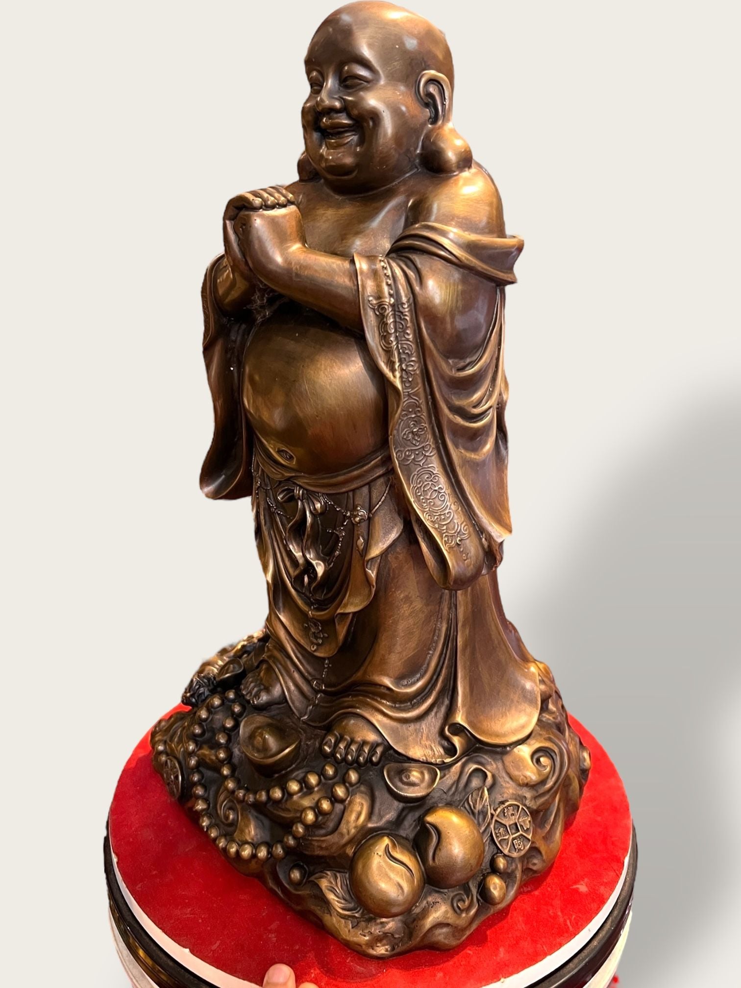 Tượng Di Lặc chúc phúc bằng đồng