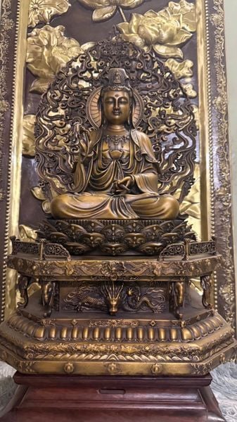Tượng Quan Âm bằng đồng