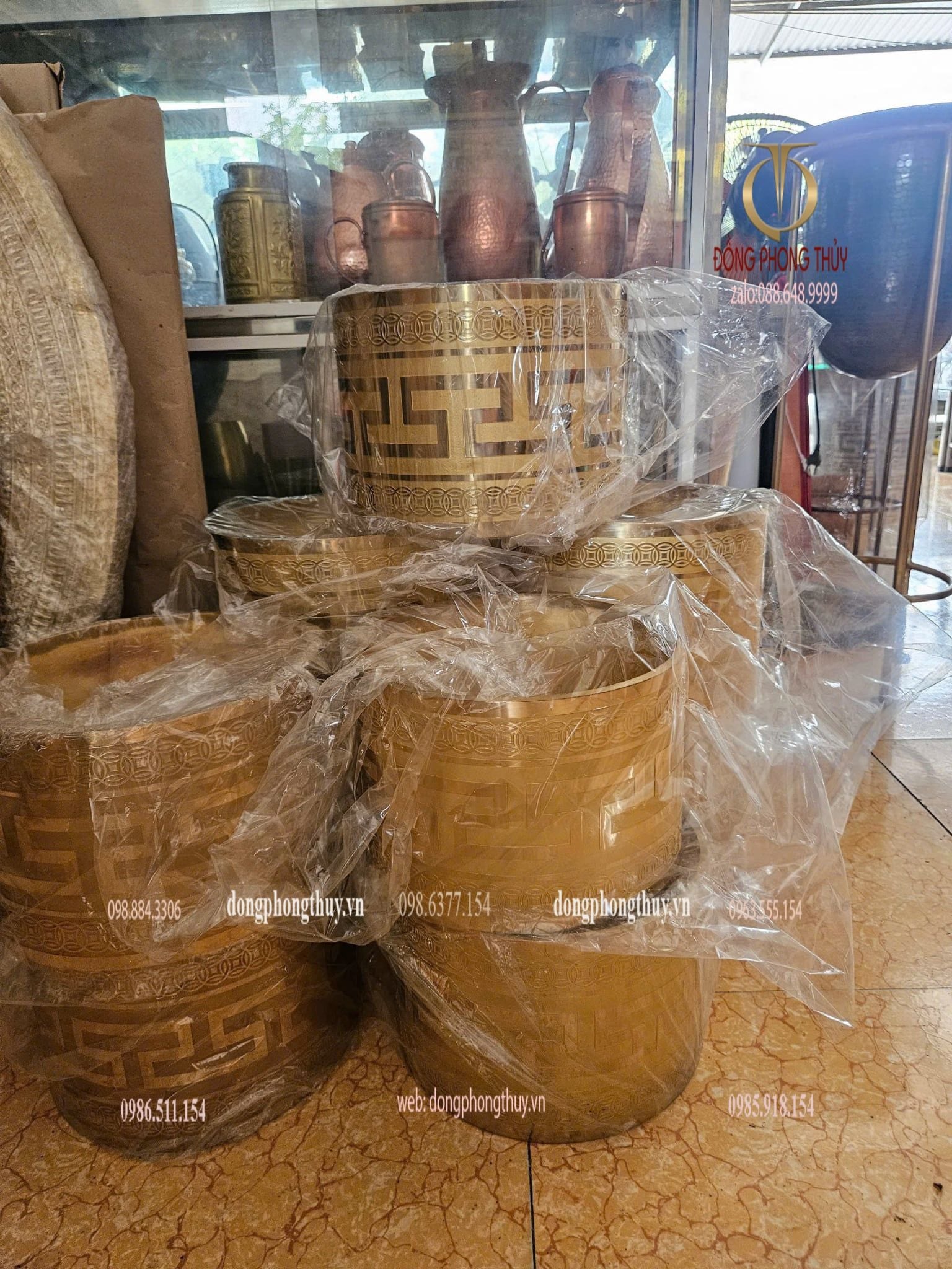 Đai cột đồng nhà thờ