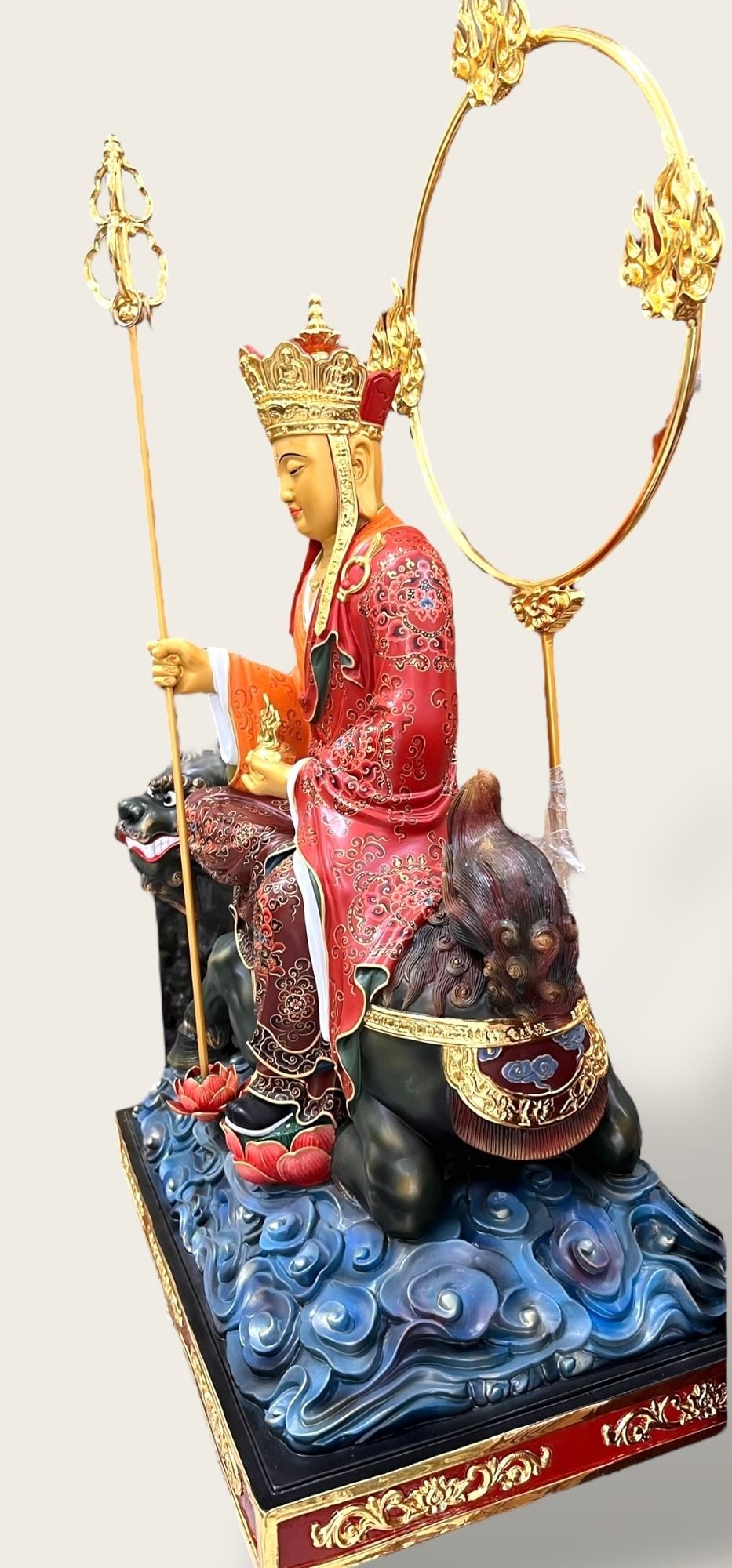 Tượng Địa Tạng Vương bằng đồng vẽ gấm dát vàng 24k