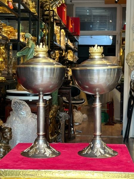 Đèn dầu thờ bằng đồng