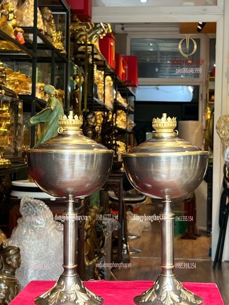 Đèn dầu thờ bằng đồng