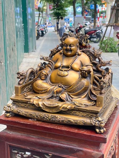 Tượng phật Di lặc ngồi ngai cao 23cm ngang 28cm nặng 11.8kg