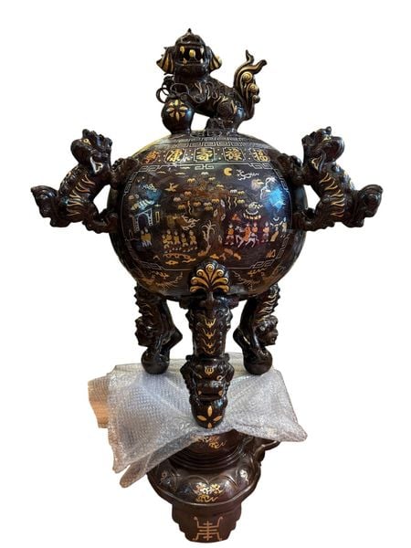 Đỉnh thất lân vờn cầu khảm tam khí cao 1m2