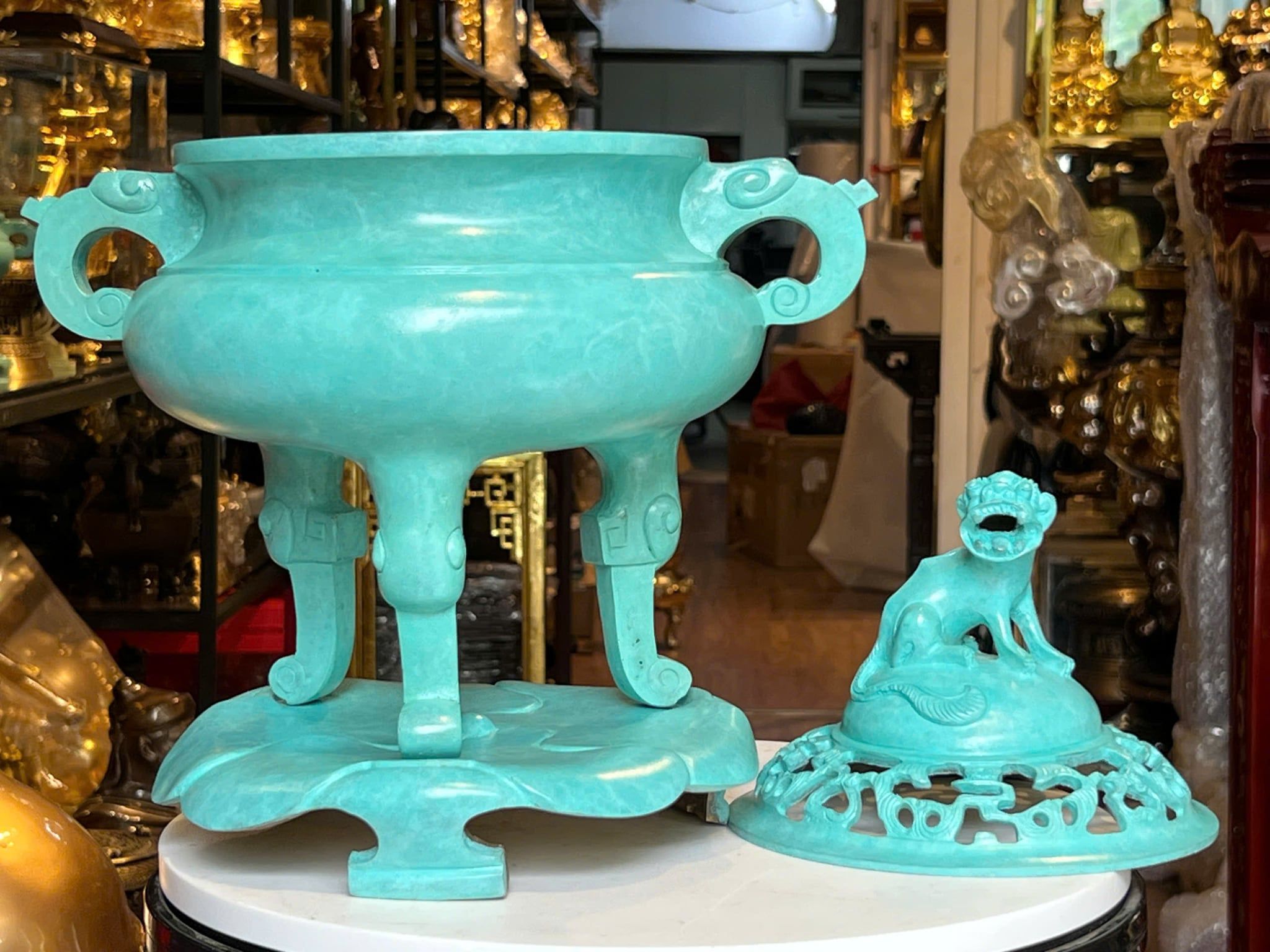 Đỉnh đốt trầm bằng đồng patina xanh ngọc lục bích