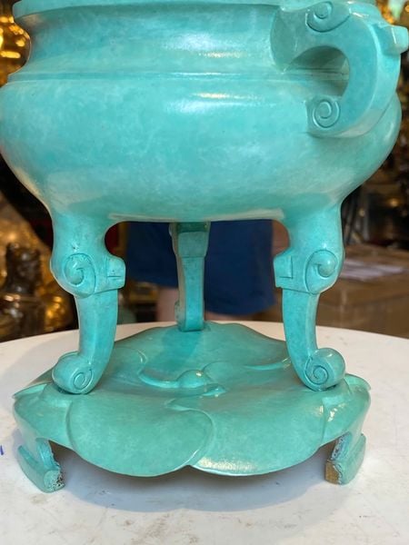 Lư đốt trầm bằng đồng patina xanh ngọc lục bích