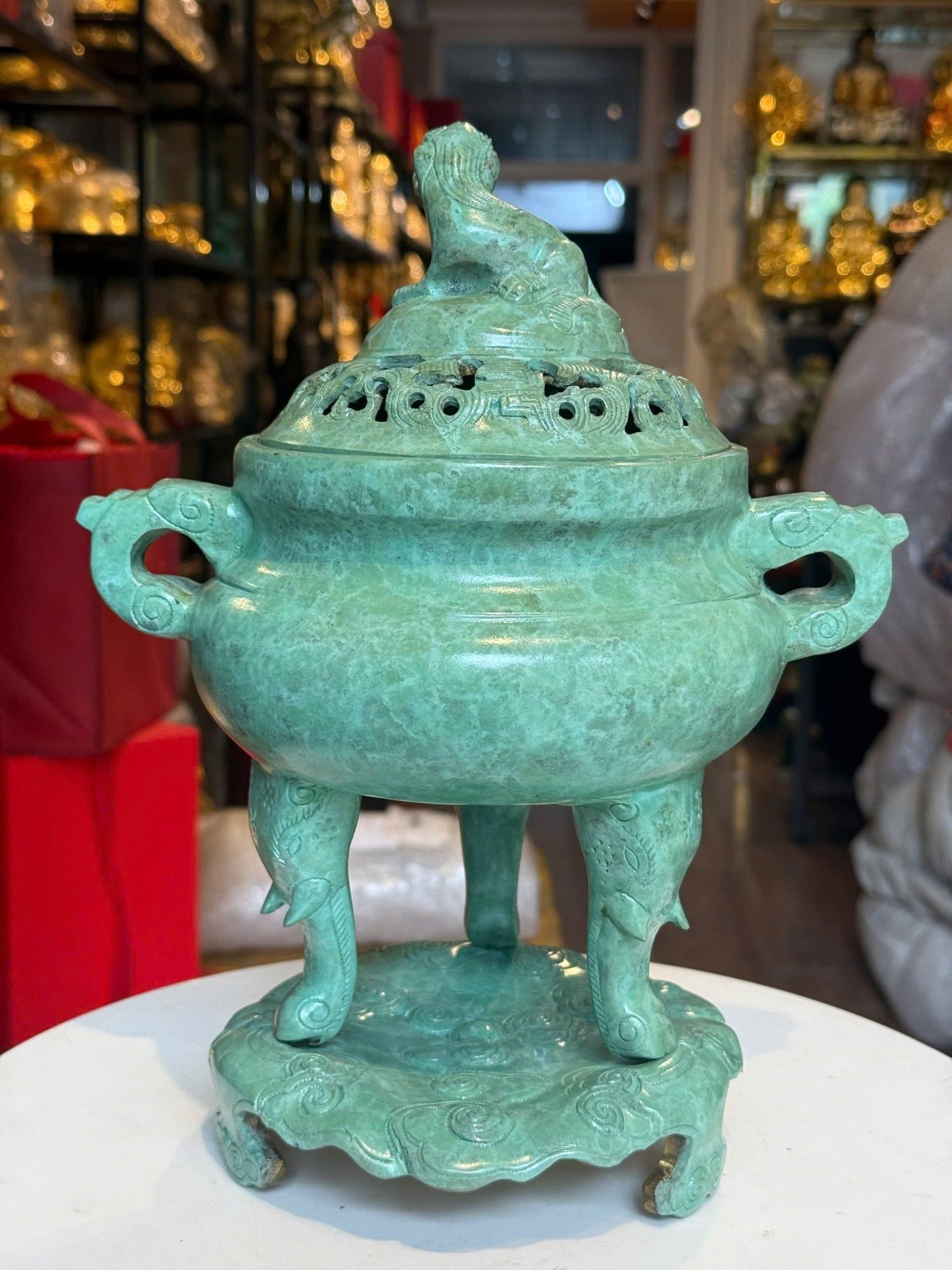 Đỉnh đốt trầm bằng đồng patina xanh ngọc lục bích