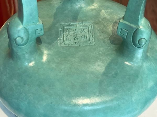 Đỉnh đốt trầm bằng đồng patina xanh ngọc lục bích