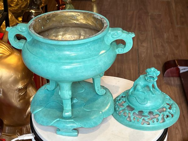 Đỉnh đốt trầm bằng đồng patina xanh ngọc lục bích