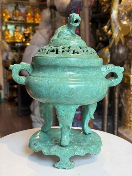 Đỉnh đốt trầm bằng đồng patina xanh ngọc lục bích