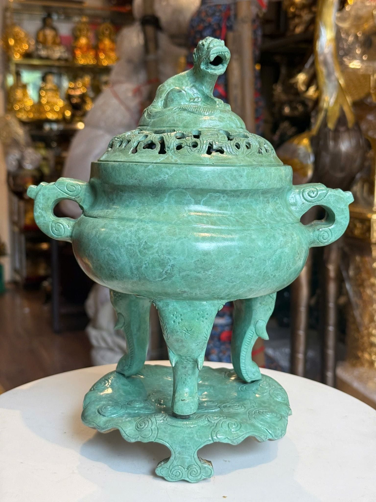 Đỉnh đốt trầm bằng đồng patina xanh ngọc lục bích