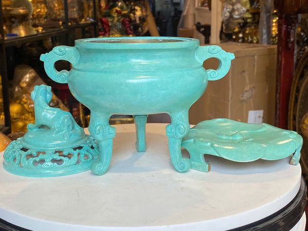 Lư đốt trầm bằng đồng patina xanh ngọc lục bích