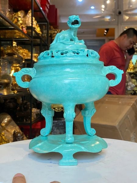 Lư đốt trầm bằng đồng patina xanh ngọc lục bích