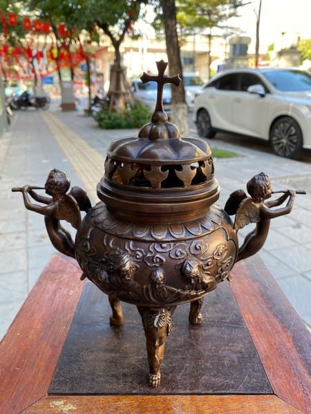 Lư đốt trầm công giáo