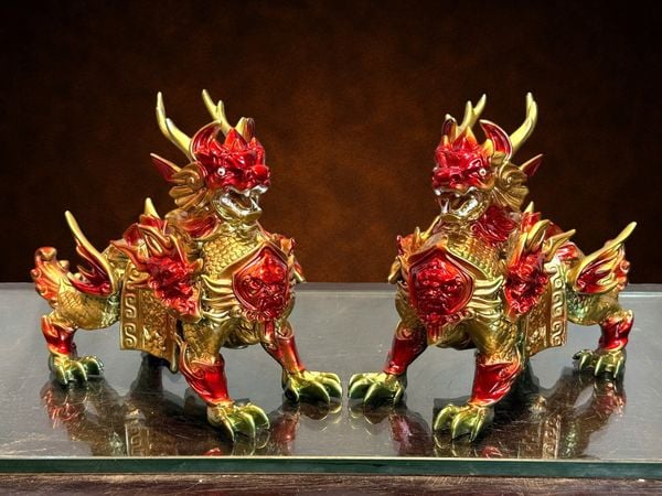 Đôi kỳ lân bằng đồng