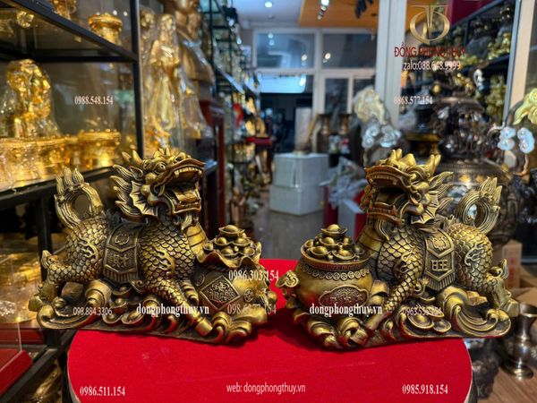 Đôi long mã bằng đồng