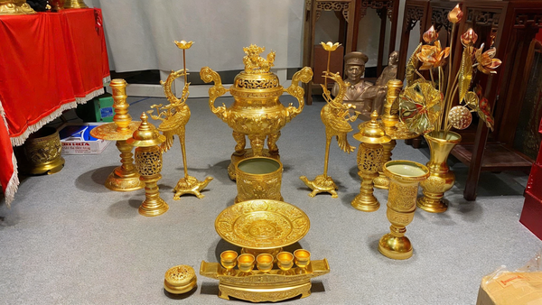 Bộ đỉnh đồng 60cm đầy đủ thếp vàng 24k