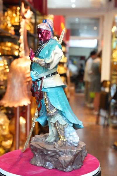Tượng Quan Thánh bằng đồng