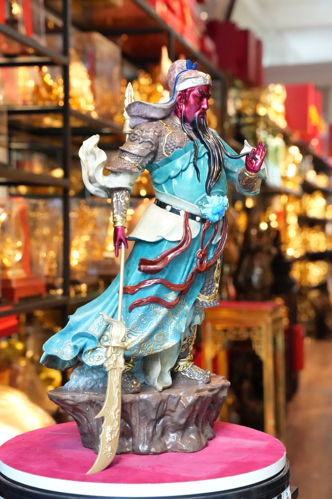 Tượng Quan Thánh bằng đồng