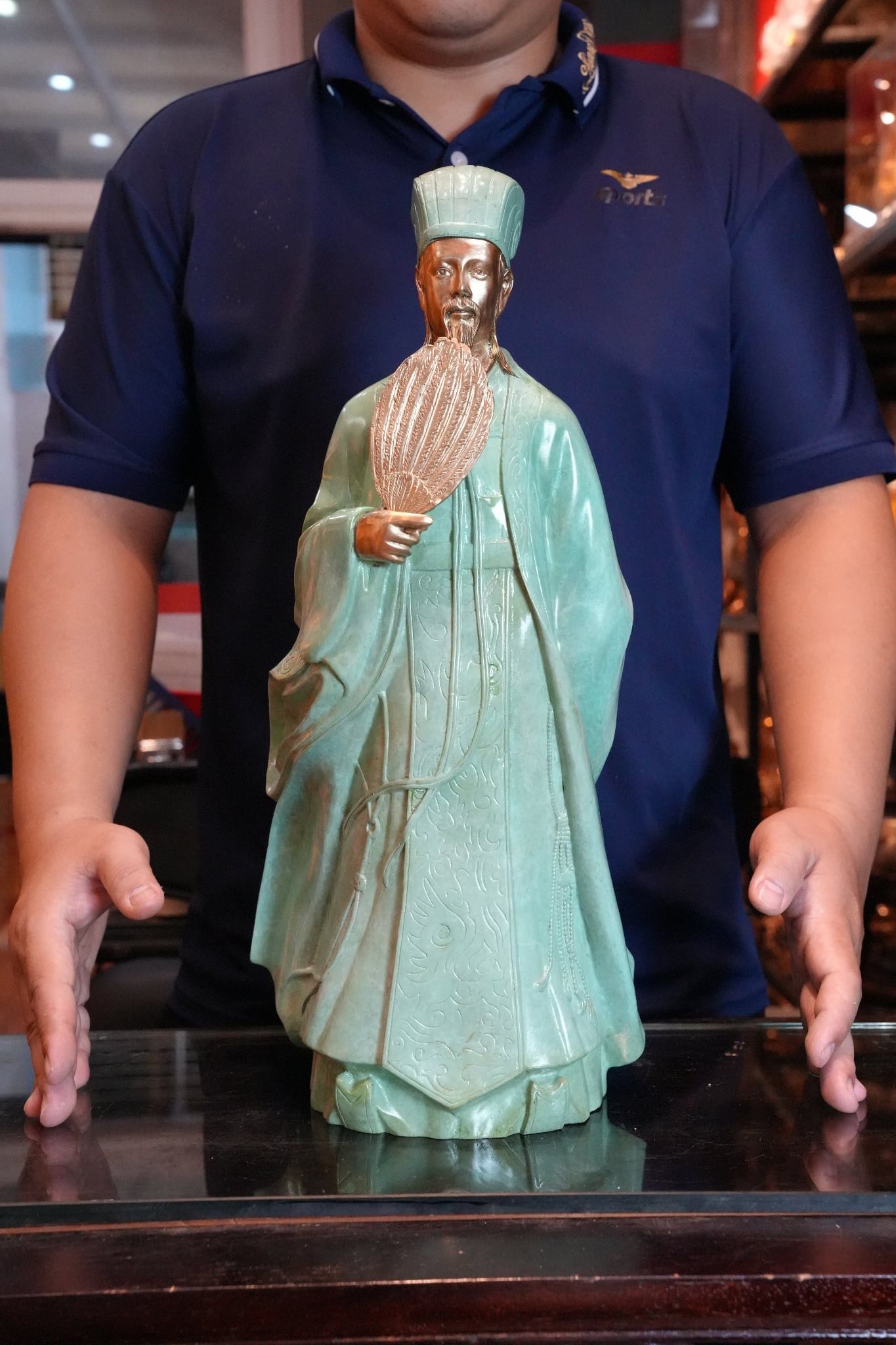 Tượng Khổng Minh Gia Cát Lượng bằng đồng patina