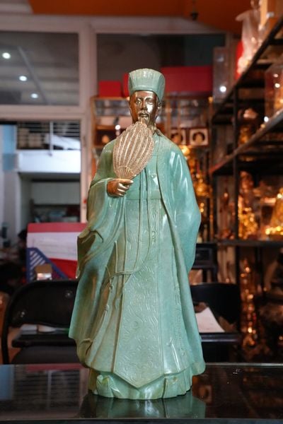 Tượng Khổng Minh Gia Cát Lượng bằng đồng patina