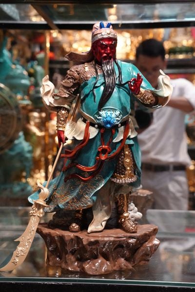 Tượng Quan Thánh bằng đồng