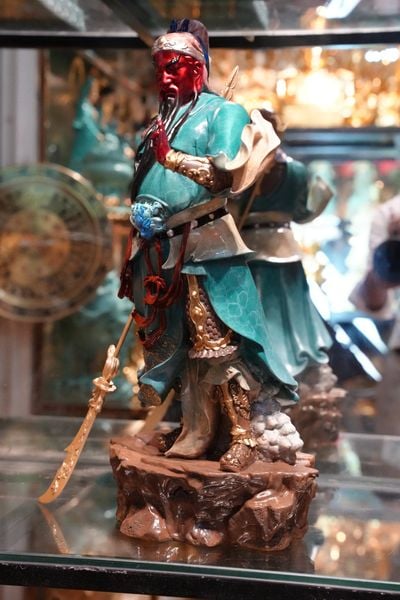 Tượng Quan Thánh bằng đồng