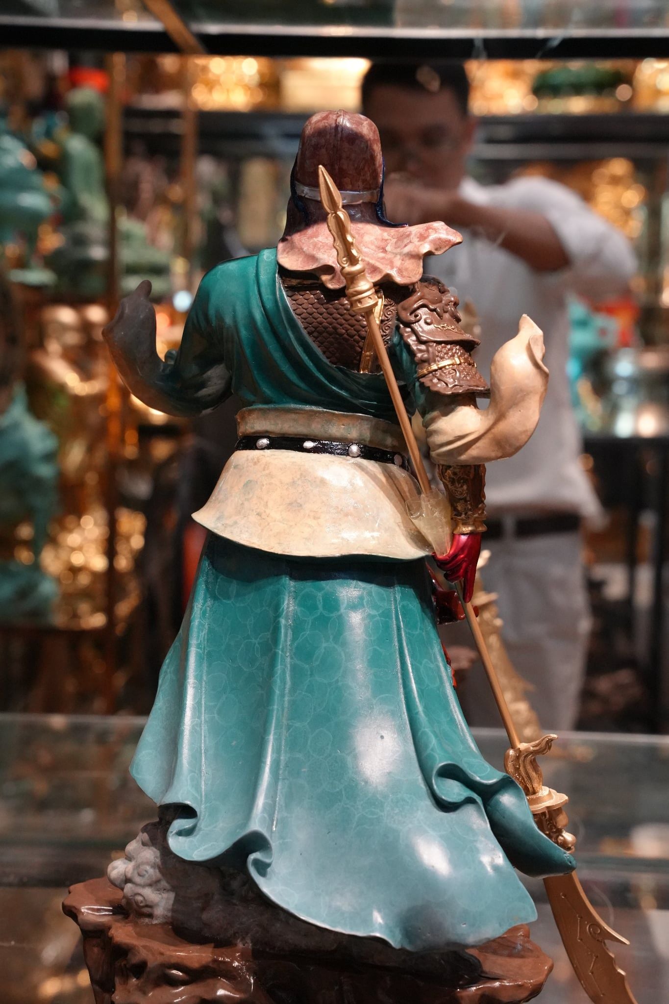 Tượng Quan Thánh bằng đồng