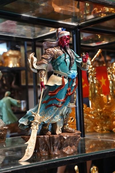 Tượng Quan Thánh bằng đồng