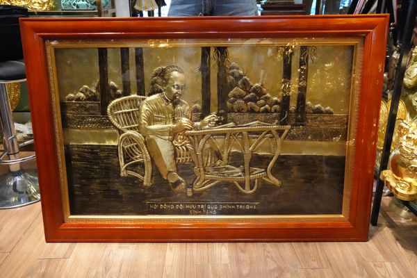 Tranh Bác Hồ bằng đồng thúc tay