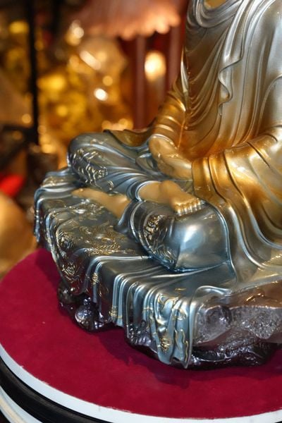 Tượng phật Thích Ca bằng đồng