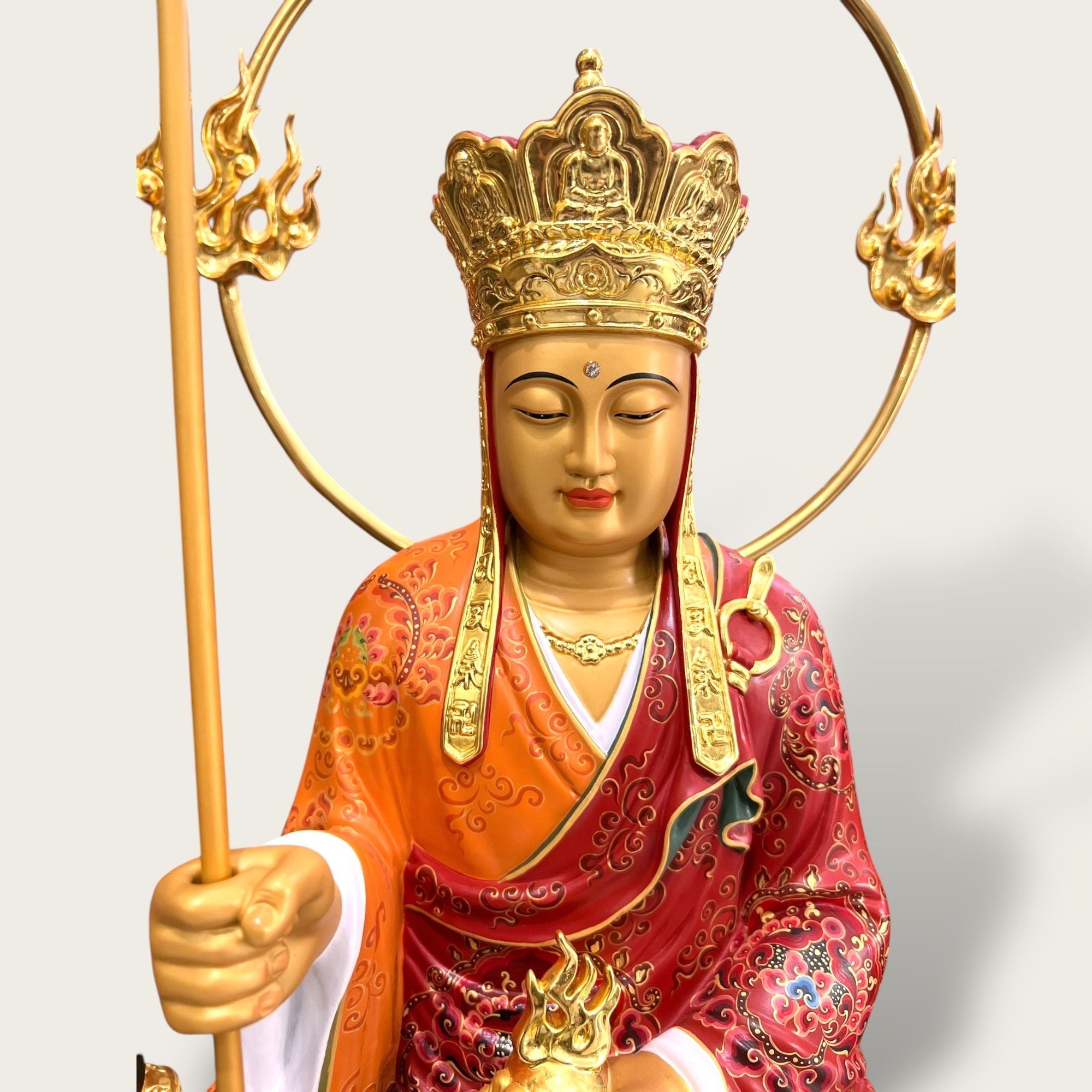 Tượng Địa Tạng Vương bằng đồng vẽ gấm dát vàng 24k