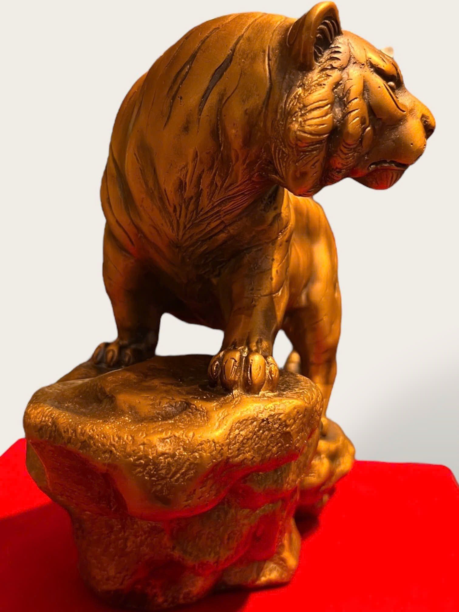 Tượng hổ bằng đồng