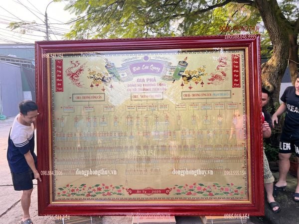 Gia phả dòng họ 2m2*2m7