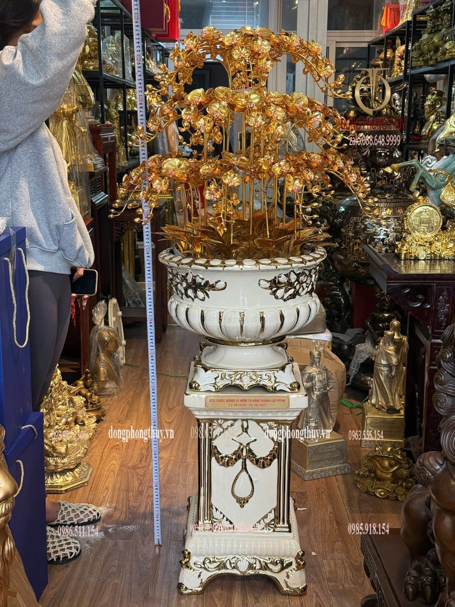 Chậu hoa lan bằng đồng mạ vàng 24k