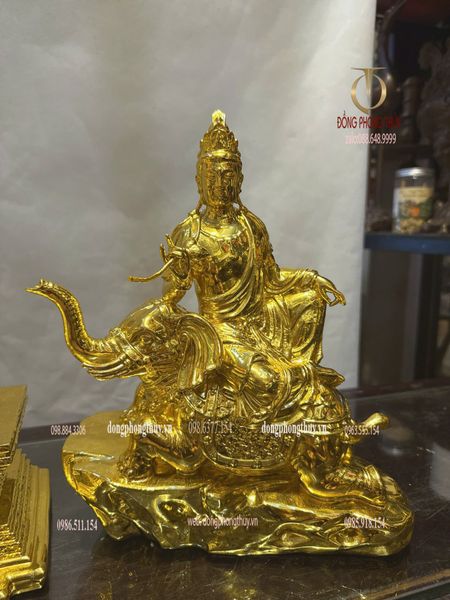 Hoa nghiêm tam thánh bằng đồng dát vàng