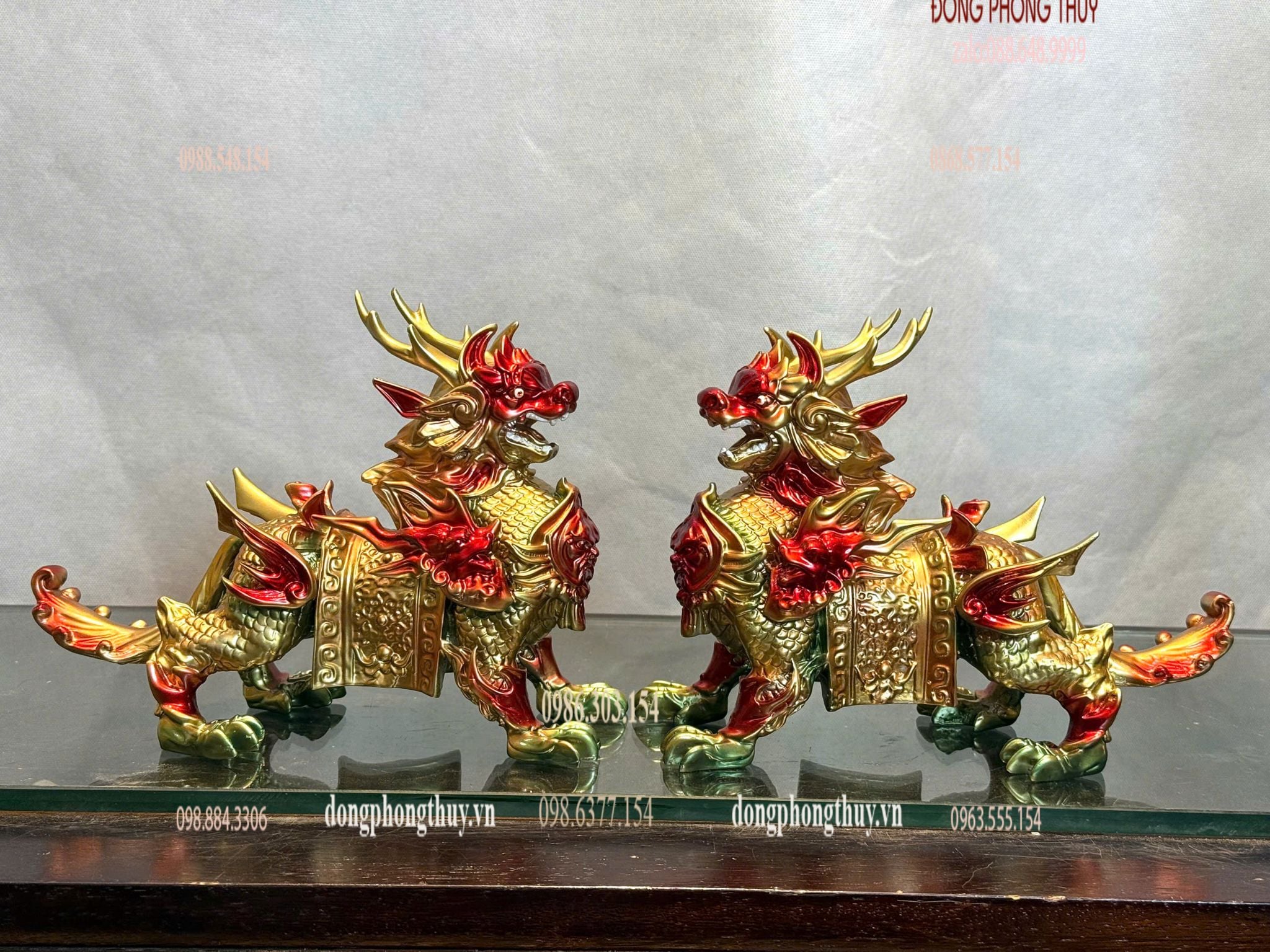 Đôi kỳ lân bằng đồng