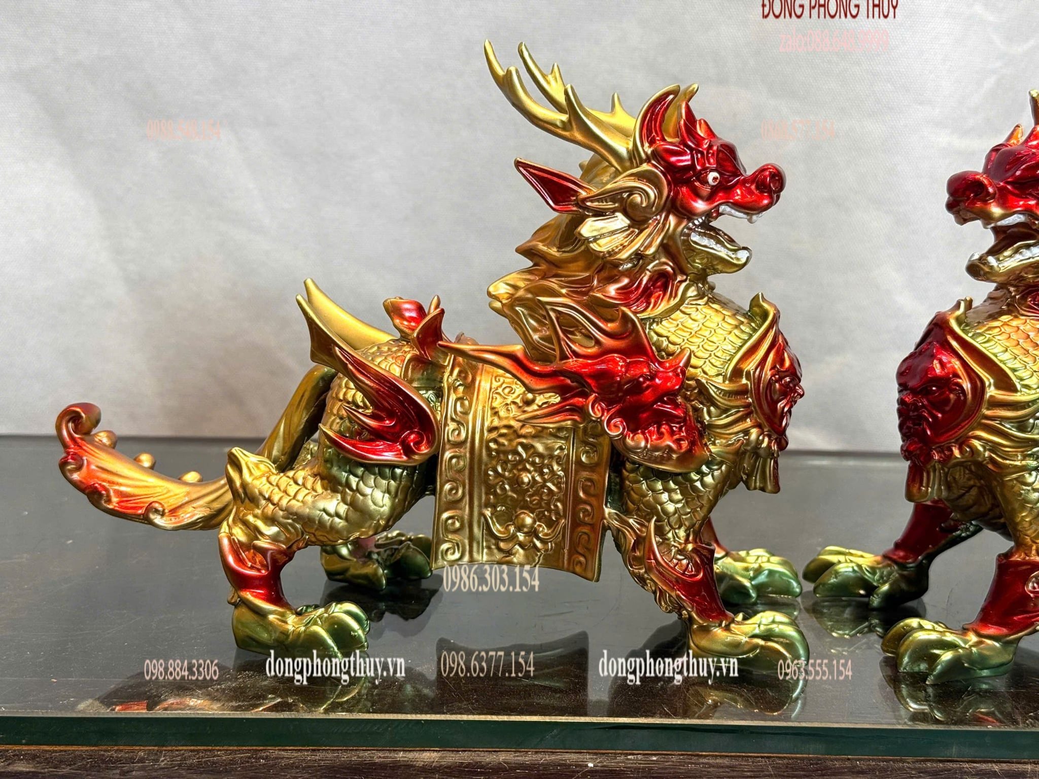 Đôi kỳ lân bằng đồng