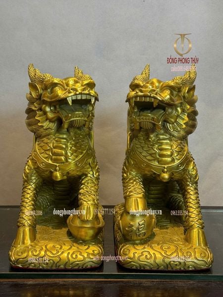 Đôi kỳ lân bằng đồng