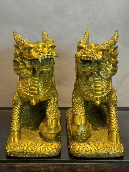 Đôi kỳ lân bằng đồng