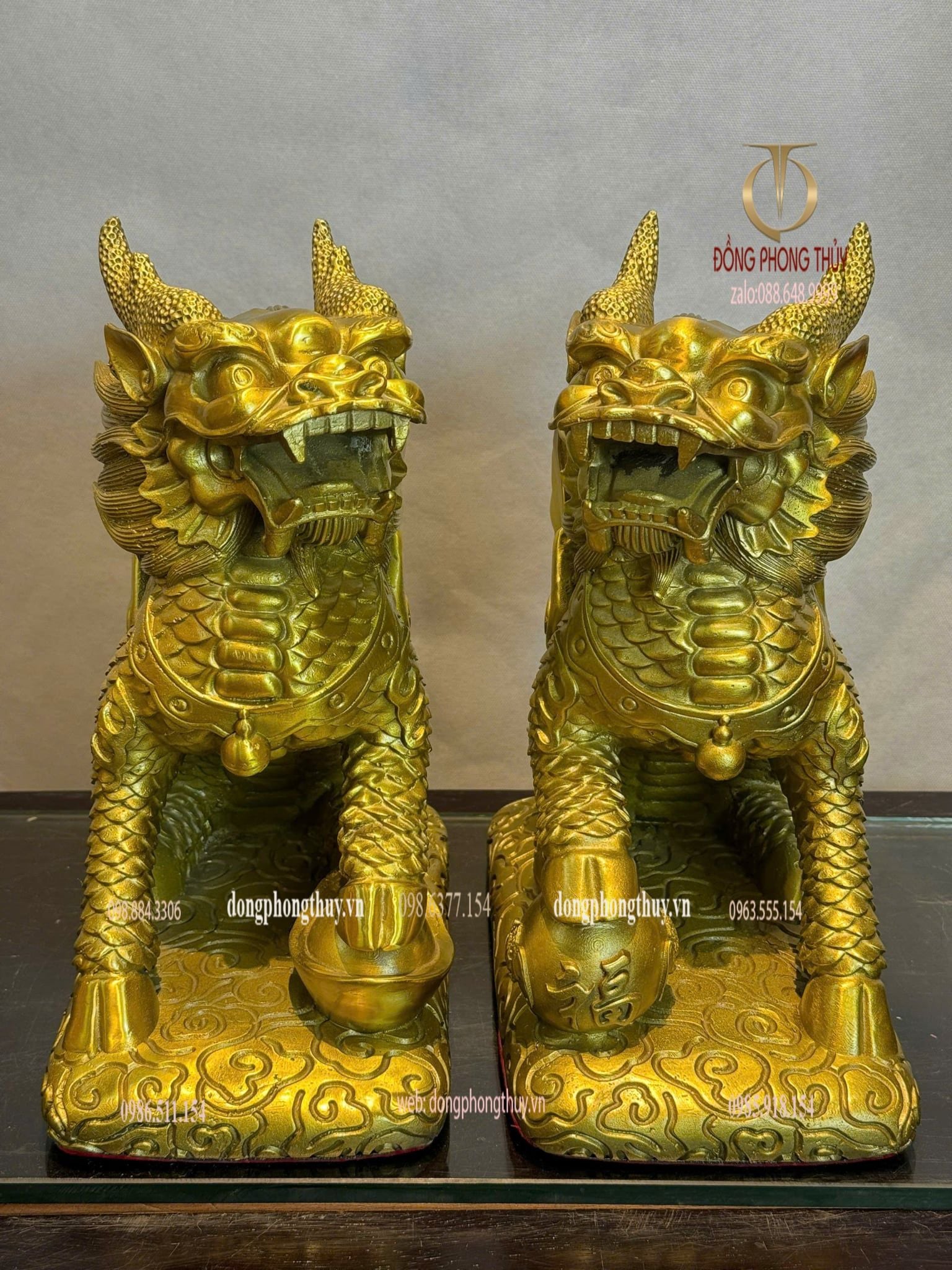 Đôi kỳ lân bằng đồng