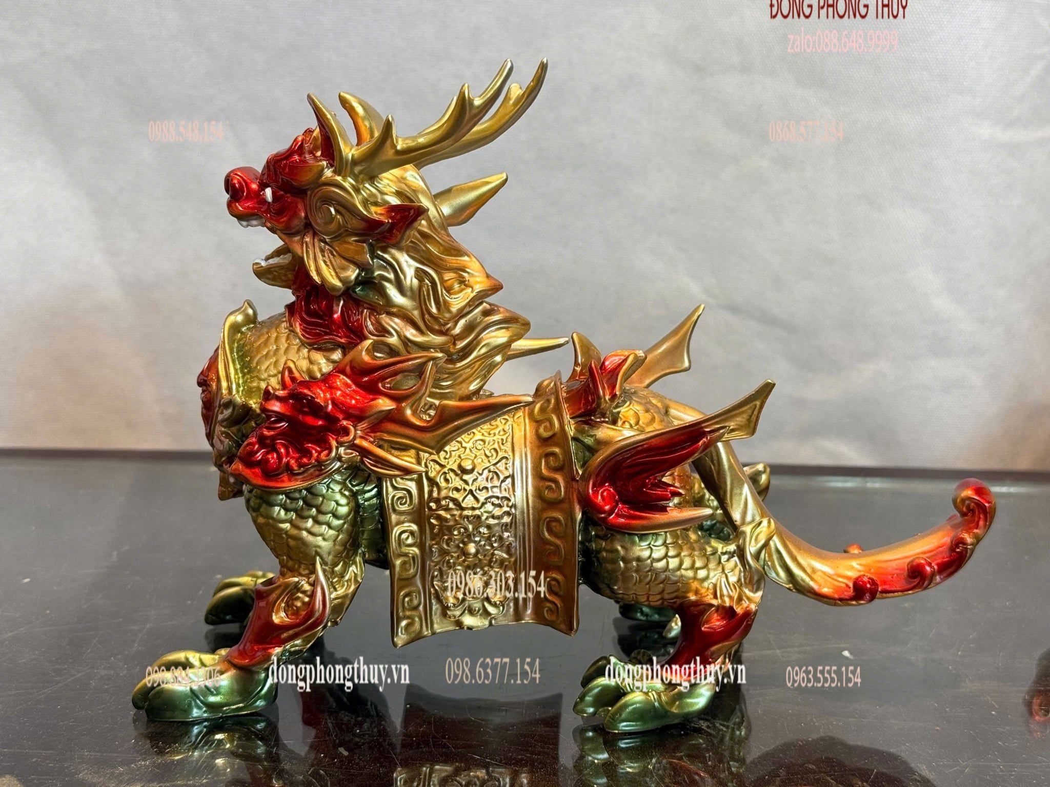 Đôi kỳ lân bằng đồng