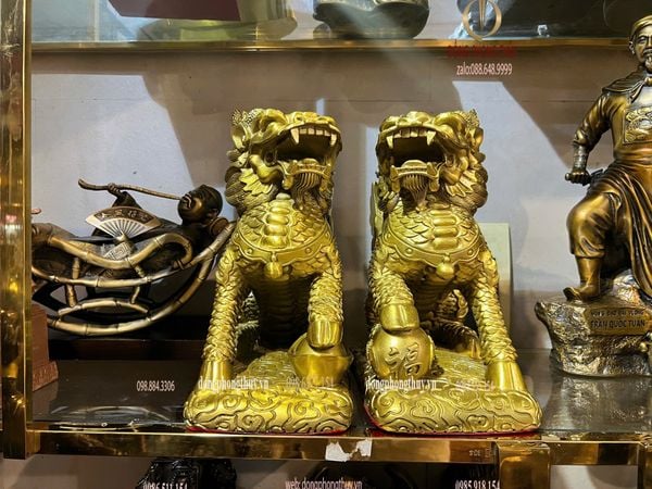 Đôi kỳ lân bằng đồng