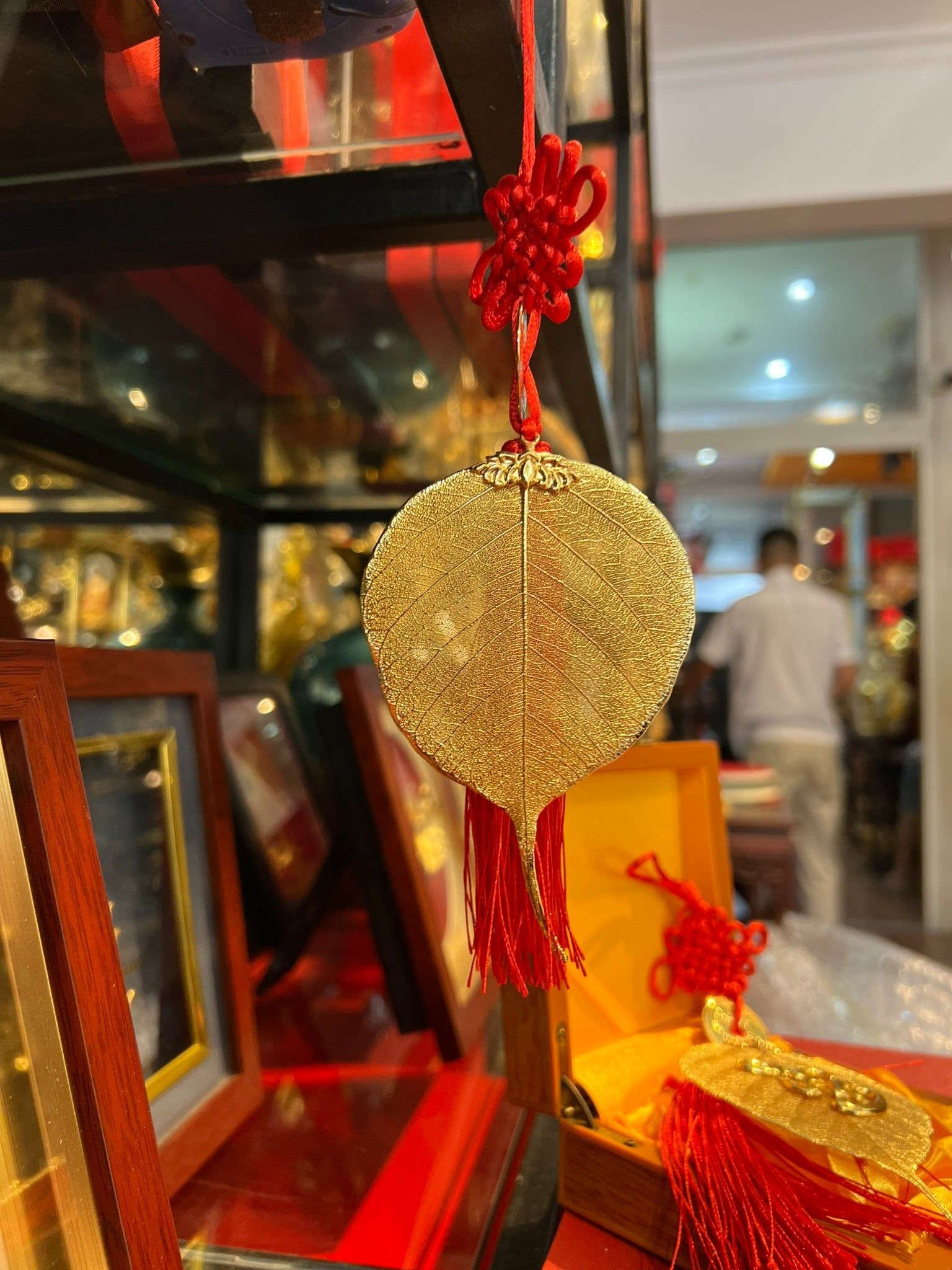 Lá bồ đề bằng đồng mạ vàng 24k