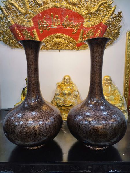 Đôi lọ hoa bằng đồng đỏ gò thủ công cao 81cm