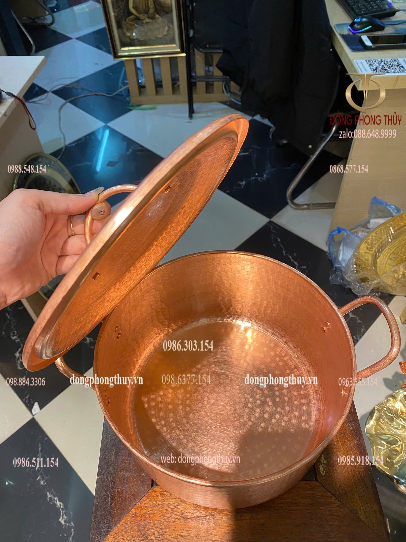 Nồi đồng đỏ dk 24cm cao 14cm nặng 2kg