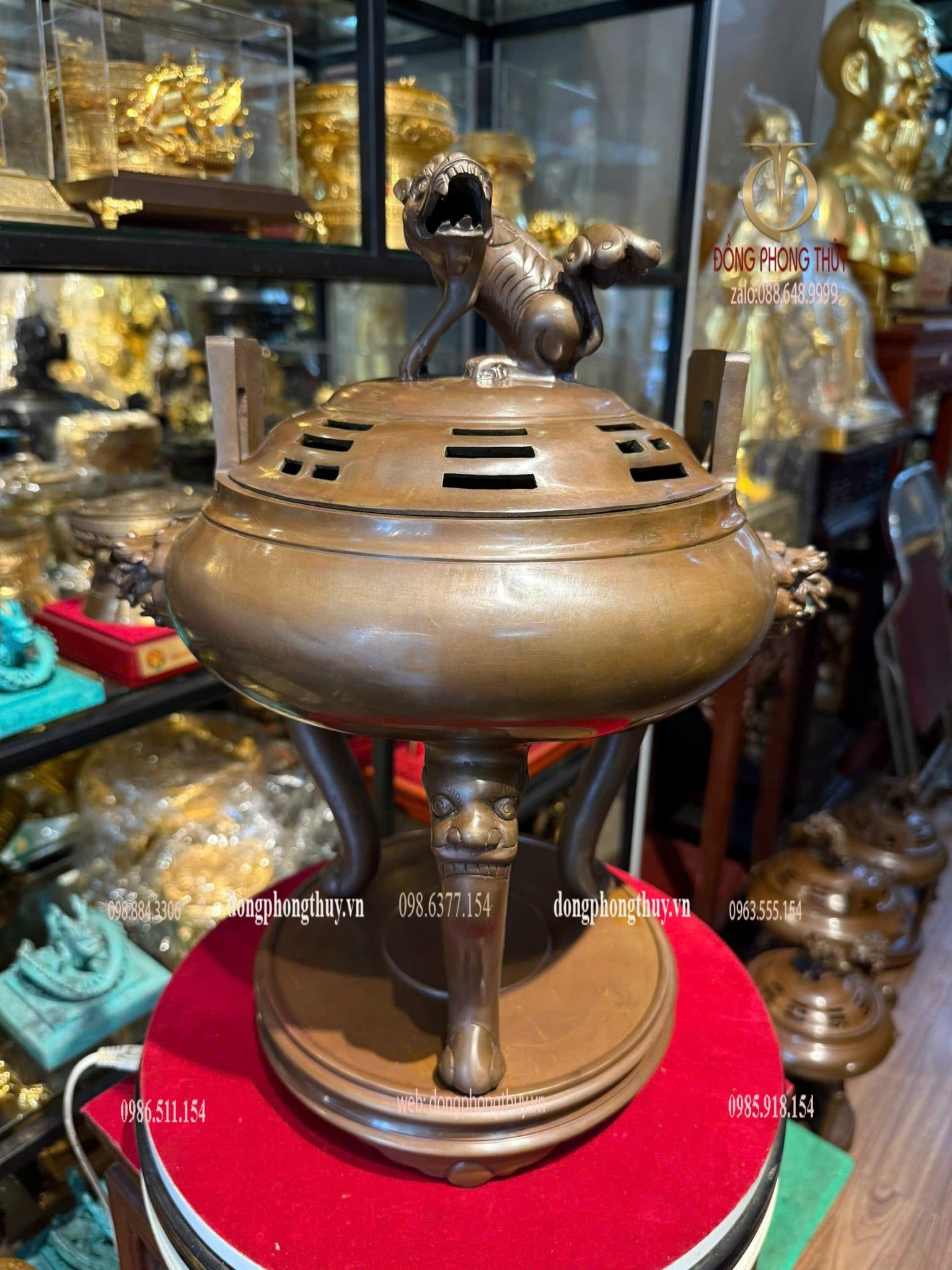 Đốt trầm hương