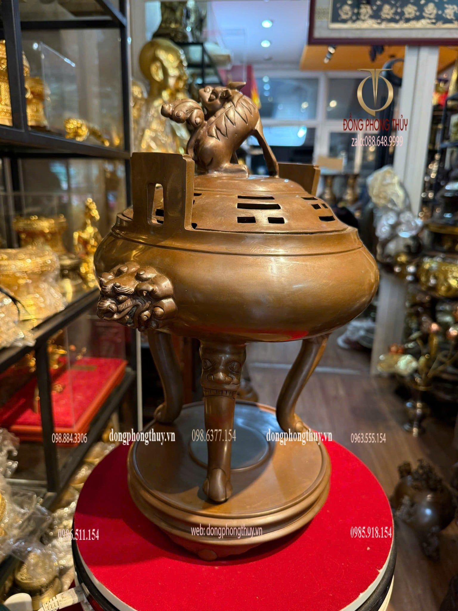 Đốt trầm hương