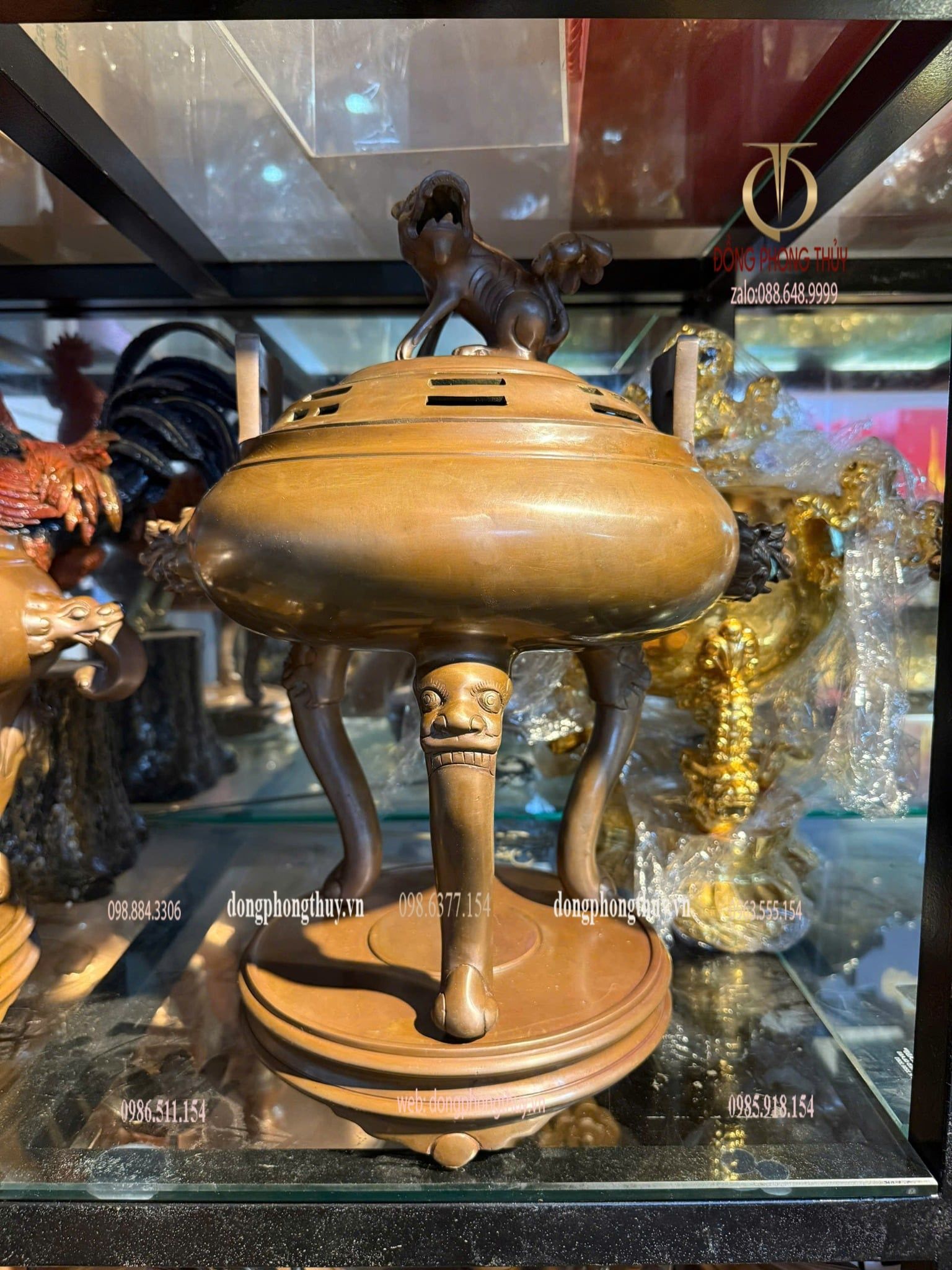 Đốt trầm hương