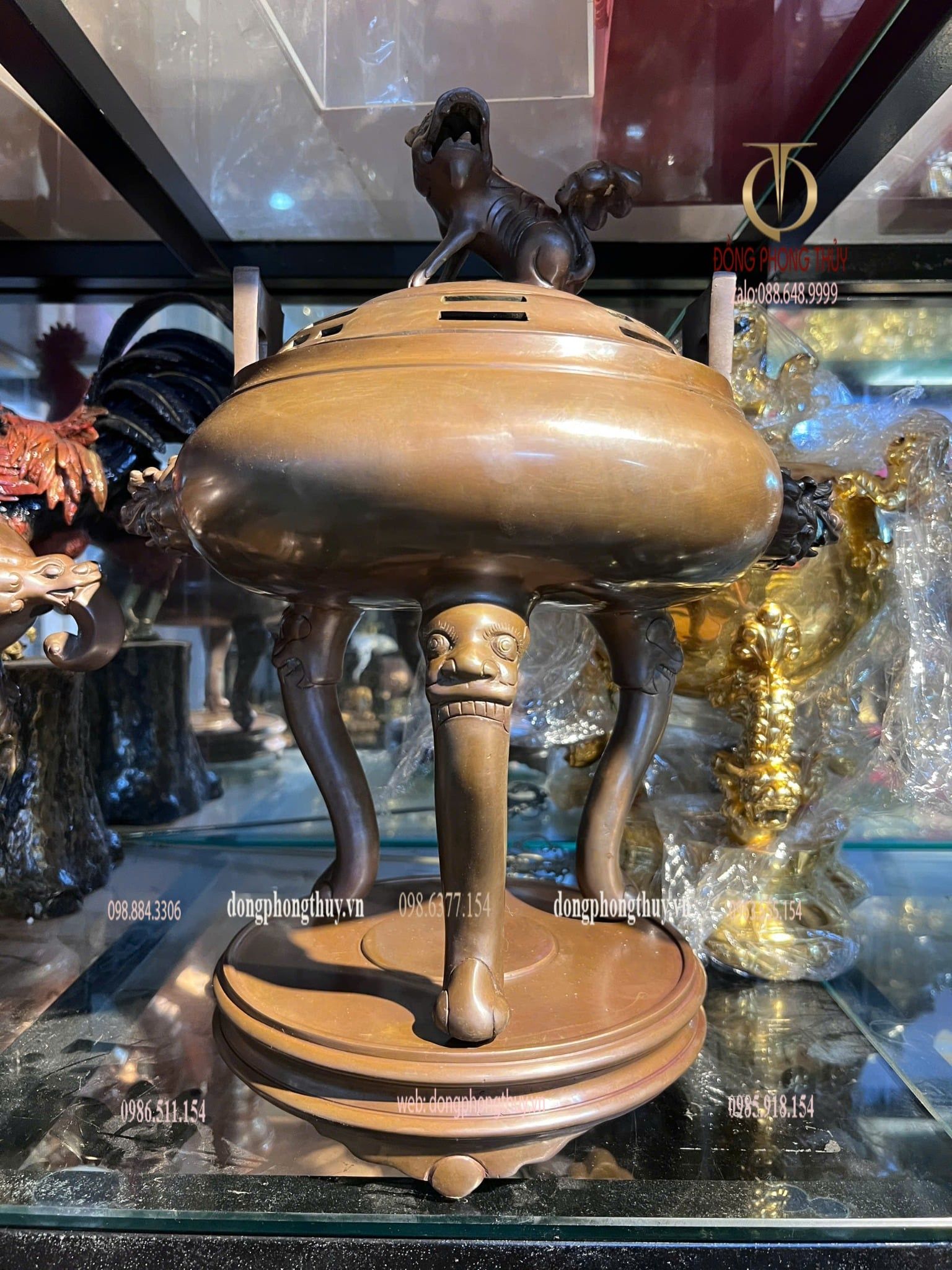 Đốt trầm hương